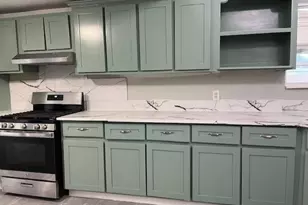 1806 N Ave S, Freeport, TX 77541 - Photo 7