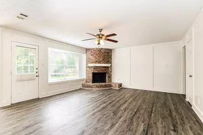 24106 Creekview Drive, Spring, TX 77389 - Photo 3