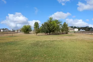 10379 Bourbon Ln, Bryan, TX 77808 - Photo 27