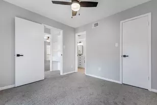 2626 Holly Hall, Houston, TX 77054 - Photo 17