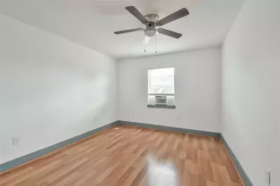 5320 Polk Street #12, Houston, TX 77023 - Photo 11