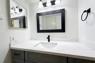 6701 Sands Point Dr, Houston, TX 77074 - Photo 5