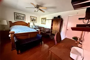6701 Sands Point Dr, Houston, TX 77074 - Photo 5