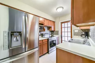 1413 Ramada Dr, Houston, TX 77062 - Photo 9