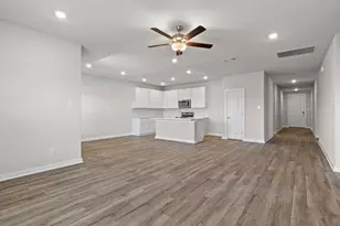 2490 N Heritage Dr, Dayton, TX 77535 - Photo 9