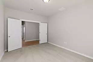 2490 N Heritage Dr, Dayton, TX 77535 - Photo 15