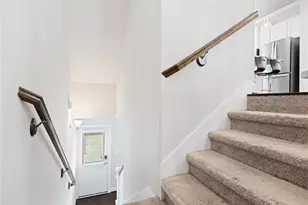 11918 Oakmont Valley Trace, Houston, TX 77051 - Photo 5