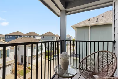 11918 Oakmont Valley Trace, Houston, TX 77051 - Photo 29