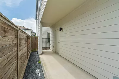 2408 Emancipation Avenue #A, Houston, TX 77004 - Photo 15