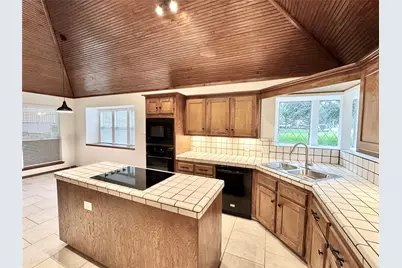 11423 Canyon Trail Drive, Houston, TX 77066 - Photo 15