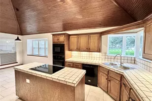 11423 Canyon Trail Dr, Houston, TX 77066 - Photo 15