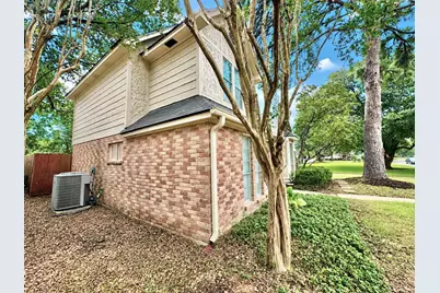 11423 Canyon Trail Drive, Houston, TX 77066 - Photo 3
