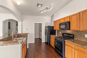 11909 Jelicoe Dr, Houston, TX 77047 - Photo 9