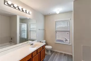 11909 Jelicoe Dr, Houston, TX 77047 - Photo 13