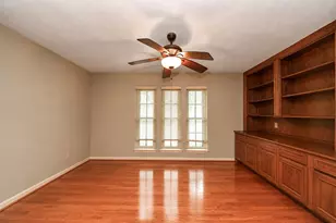 2307 Stephens Grant Dr, Sugar Land, TX 77479 - Photo 11