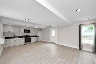 5903 Belneath St, Houston, TX 77033 - Photo 27
