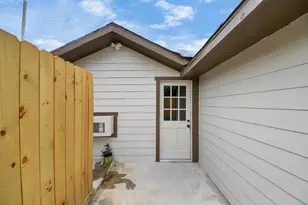 5903 Belneath St, Houston, TX 77033 - Photo 39