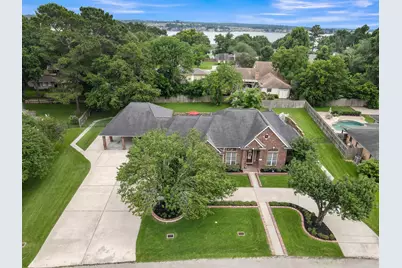 9832 W Shore Drive, Willis, TX 77318 - Photo 33