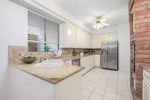 12219 Ravenmoor Dr, Houston, TX 77077 - Photo 19