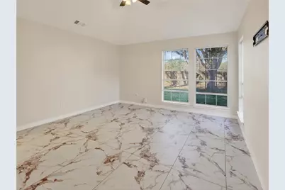 4418 W Thunderwood Circle, Fresno, TX 77545 - Photo 9