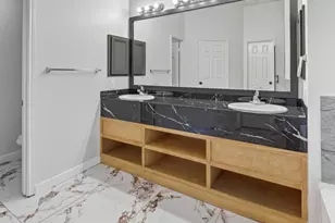 4418 W Thunderwood Cir, Fresno, TX 77545 - Photo 15