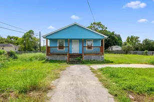 6403 O Brien St, Hitchcock, TX 77563 - Photo 1