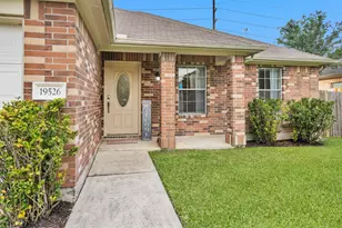 19526 Stillhouse Dr, Tomball, TX 77375 - Photo 3