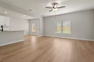 21715 Lavender Fls Dr, Magnolia, TX 77354 - Photo 3
