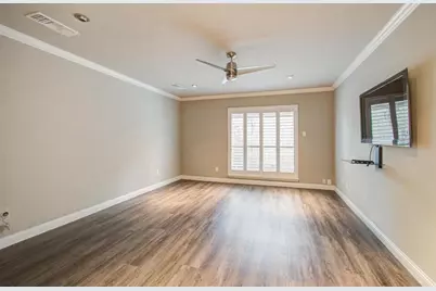 10315 Meadow Lake Lane, Houston, TX 77042 - Photo 11