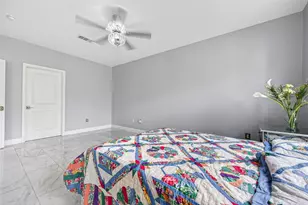 2203 Dorrington St, Houston, TX 77030 - Photo 33