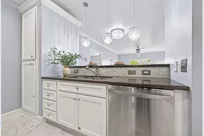 2203 Dorrington Street #207, Houston, TX 77030 - Photo 25