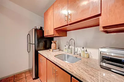 1612 W Alabama Street #B, Houston, TX 77006 - Photo 7