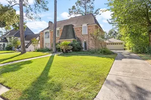 5611 Pebble Springs Dr, Houston, TX 77066 - Photo 3