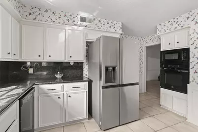 5611 Pebble Springs Drive, Houston, TX 77066 - Photo 19