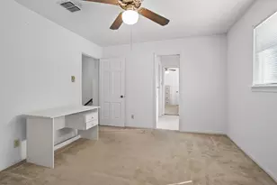 5611 Pebble Springs Dr, Houston, TX 77066 - Photo 43