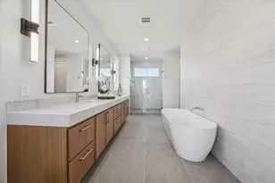 107 E 24th St, Houston, TX 77008 - Photo 5