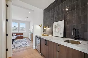 107 E 24th St, Houston, TX 77008 - Photo 21