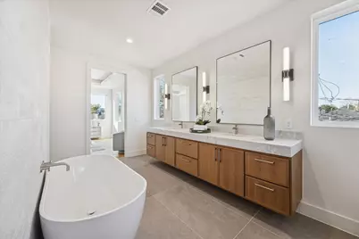 107 E 24th Street, Houston, TX 77008 - Photo 19