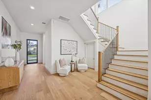 107 E 24th St, Houston, TX 77008 - Photo 17