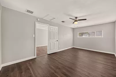 5935 Beldart Street, Houston, TX 77033 - Photo 21