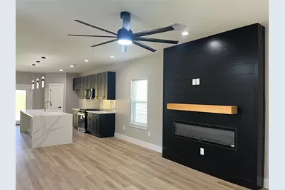 8010 Cora Street, Houston, TX 77088 - Photo 5
