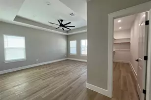 8010 Cora St, Houston, TX 77088 - Photo 11