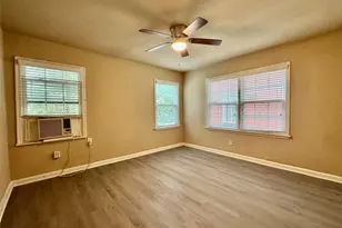 2431 Shakespeare St, Houston, TX 77030 - Photo 9