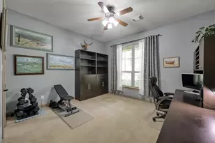 90 Player Oaks Pl, The Woodlands, TX 77382 - Photo 23