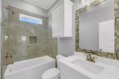 863 S Selwyn Road, Crystal Beach, TX 77650 - Photo 17