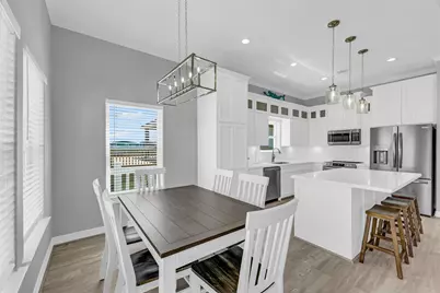 863 S Selwyn Road, Crystal Beach, TX 77650 - Photo 11