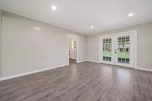 104 Co Rd 2401, Hull, TX 77564 - Photo 7