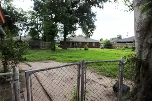 5759 Winding Creek Way, Houston, TX 77017 - Photo 5