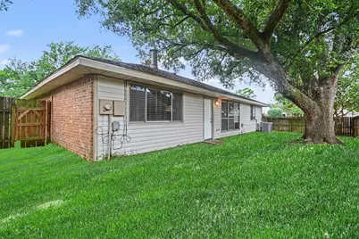 16715 Manowar Lane, Friendswood, TX 77546 - Photo 19