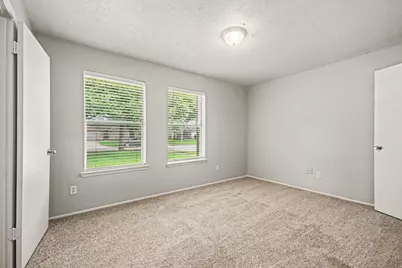 16715 Manowar Lane, Friendswood, TX 77546 - Photo 11